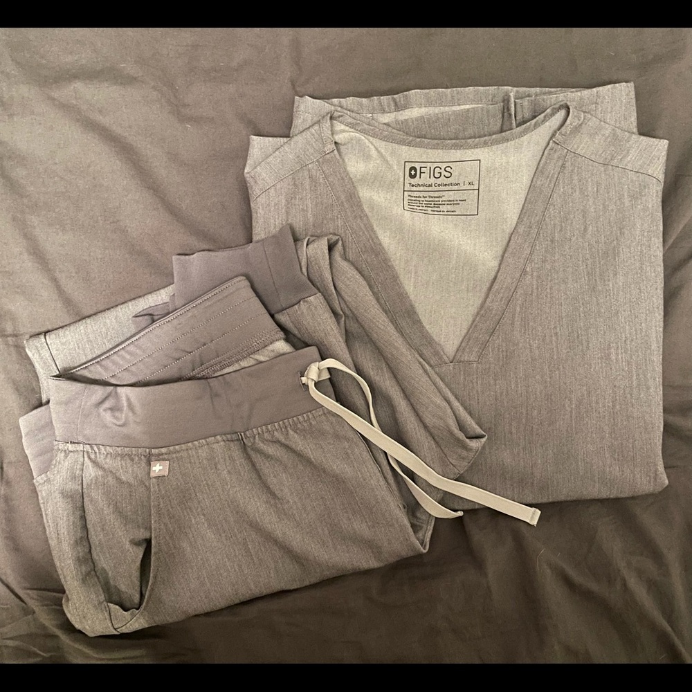 Xl Figs Scrub Set